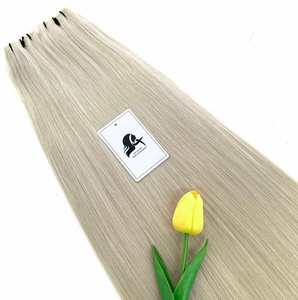 Gennius Wefts 120grams 18inches #White
